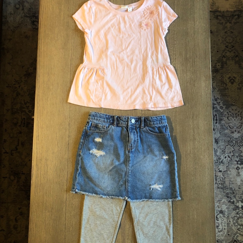 Gap Girl’s distressed jean skirt outfit